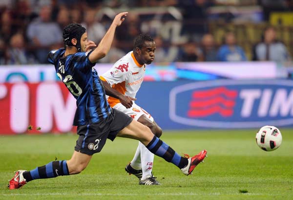 里程碑夜！纽约尼克斯门线救险，意大利杯国际比赛日刷纪录，管理层满意，更衣室氛围转暖的简单介绍-亚博体育平台